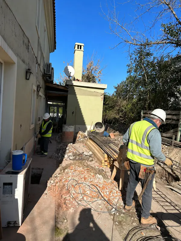 Fundaciones y estructura resistente — registro real de obra 13