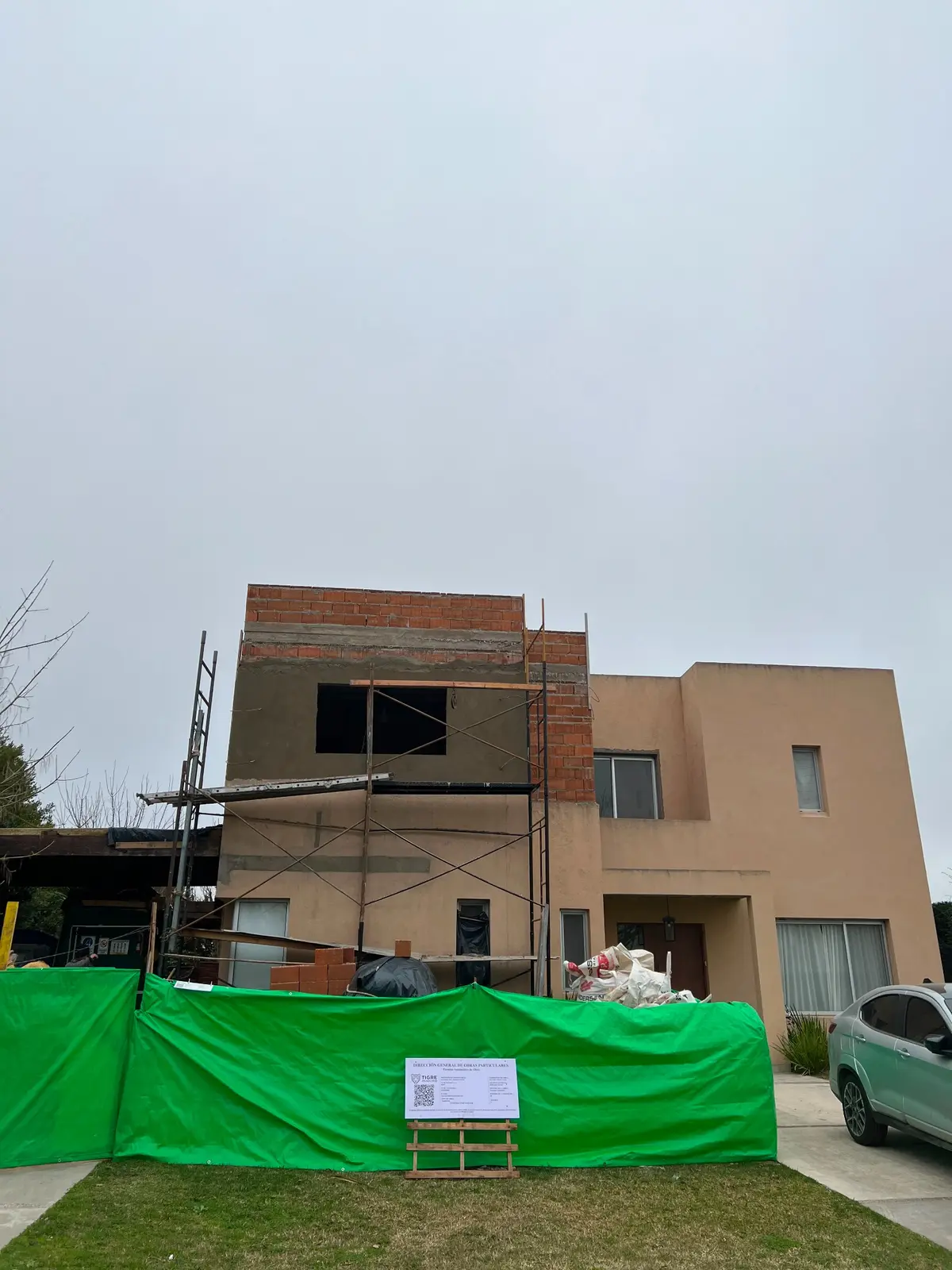 Renovación comercial y refuerzo metálico — registro real de obra 01