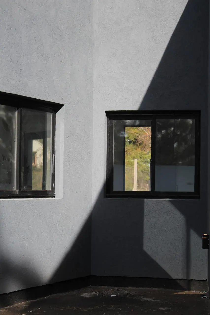 Vivienda compacta y ampliación — registro real de obra 13