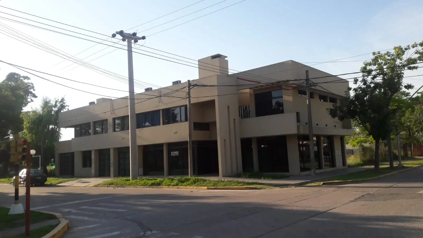 Vivienda compacta y ampliación — registro real de obra 15