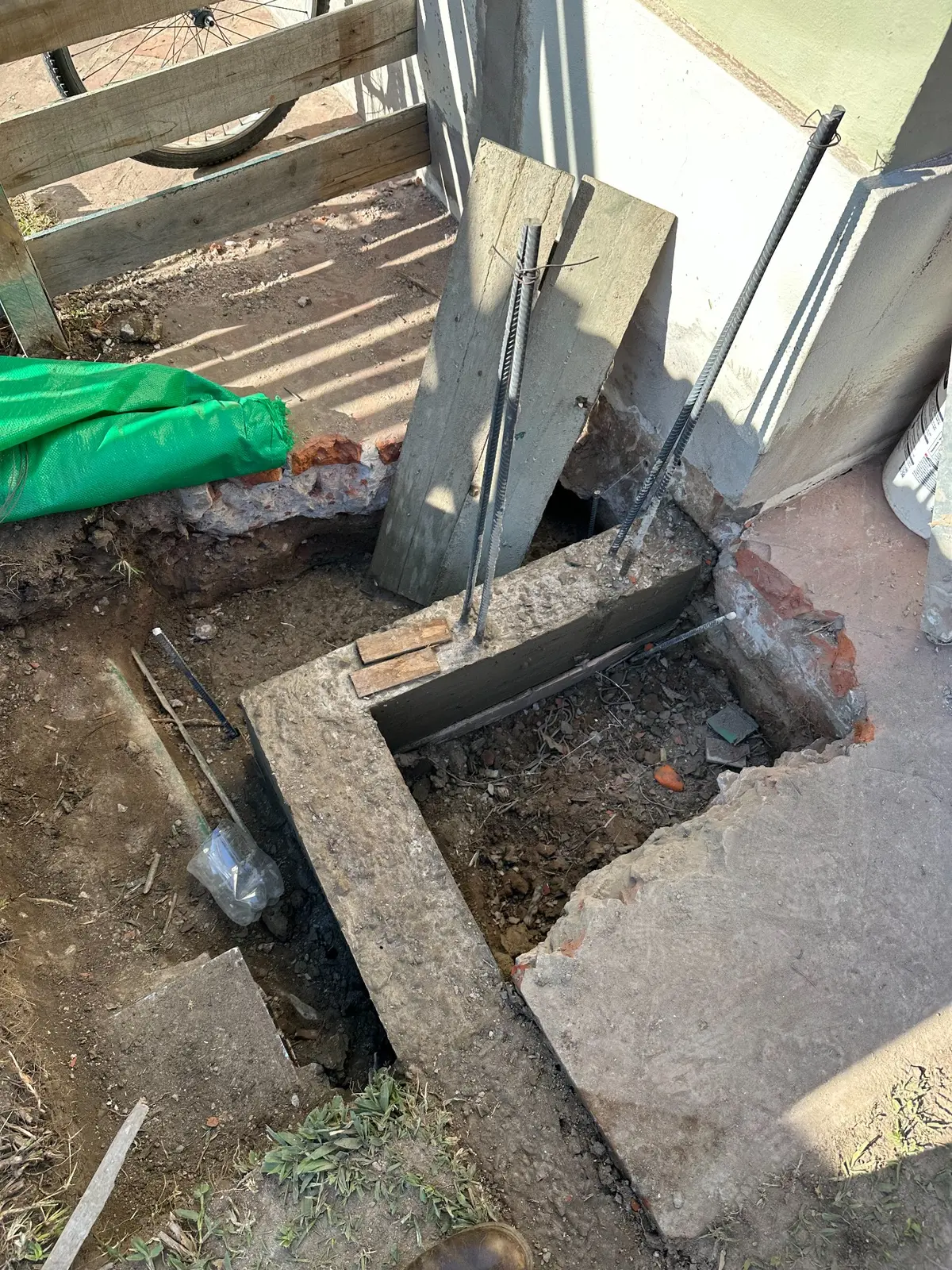 Fundaciones y estructura resistente — registro real de obra 14