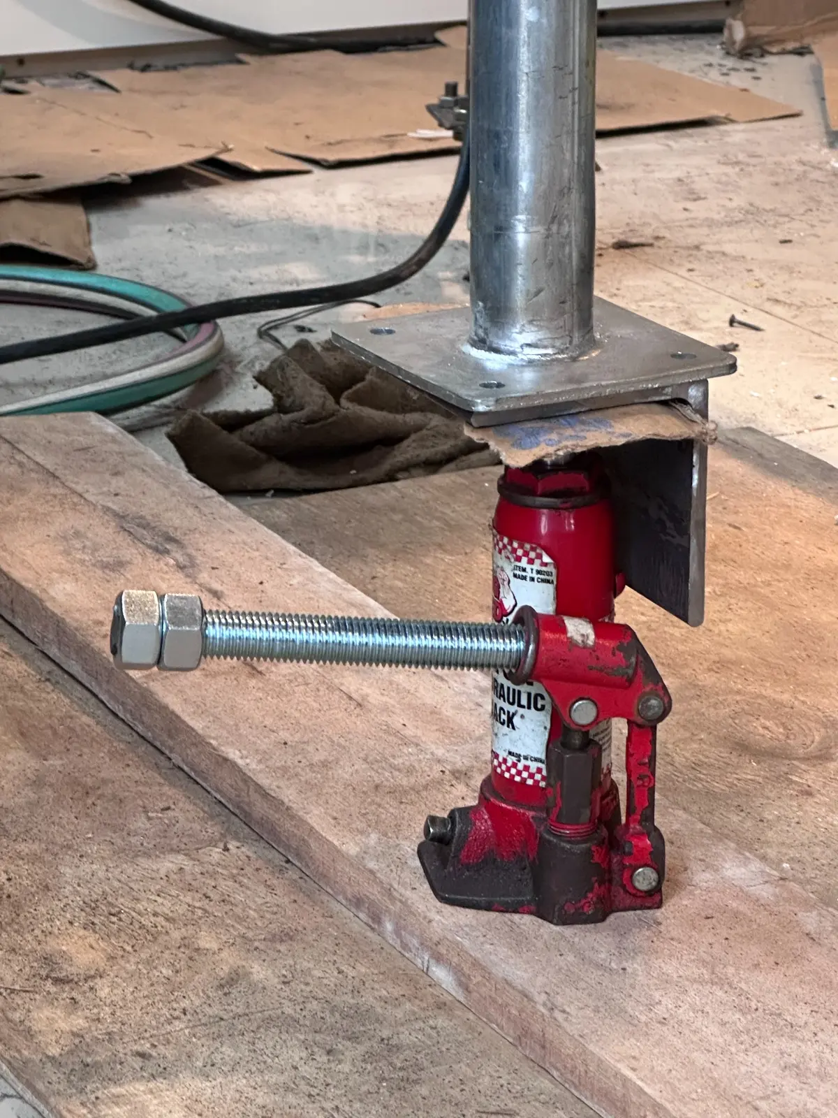 Refuerzo estructural e instalaciones — registro real de obra 11