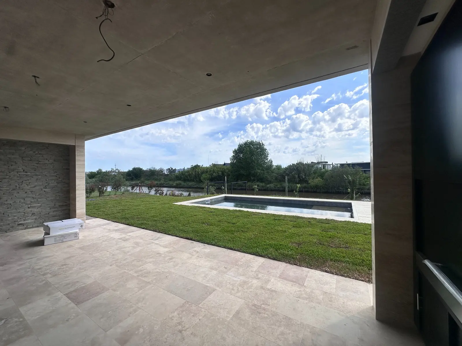 Terminaciones y obra entregada — registro real de obra 03