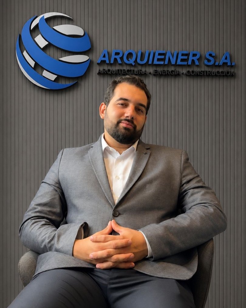 Damián Fiorentini Nutz desarrollando un proyecto arquitectónico